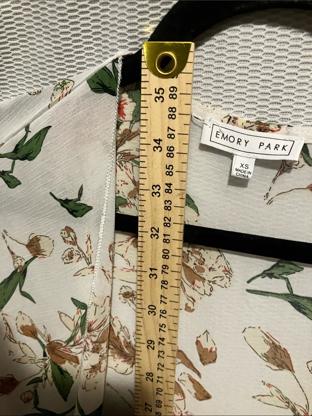 Emory Park Floral Top in White, Green, Tan - Picture 6 of 10